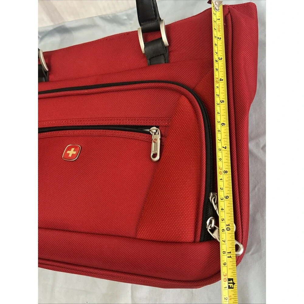 Swiss Gear by Wegner Red Carry On Canvas Briefcase Bag Gently Used Condition